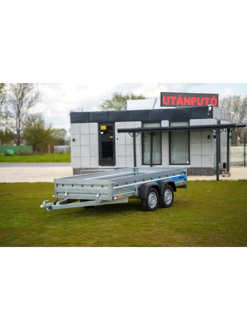 Remorca auto  Faro Solidus 330